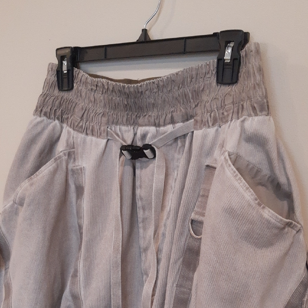 Hamcus Men's Cargo Shorts Multi Strap/Multi form Configuration Style. - Picture 4 of 13